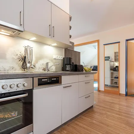 Margaretha, App 02 アパート *